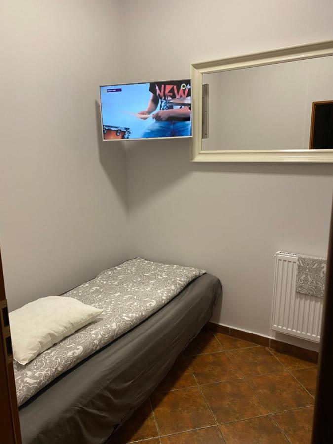 Piwnica Hostel Miechow Luaran gambar